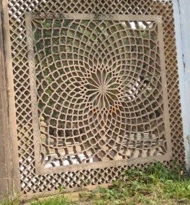 Carved jalis (screens)