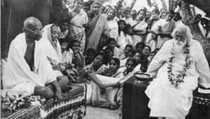 Gandhiji & Kasturba meeting Tagore at Santiniketan. Photo courtesy: Wikipedia